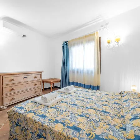 Dom wakacyjny -vista Mare- Casa Con Piscina E A 300 Mt Liscia di Vacca